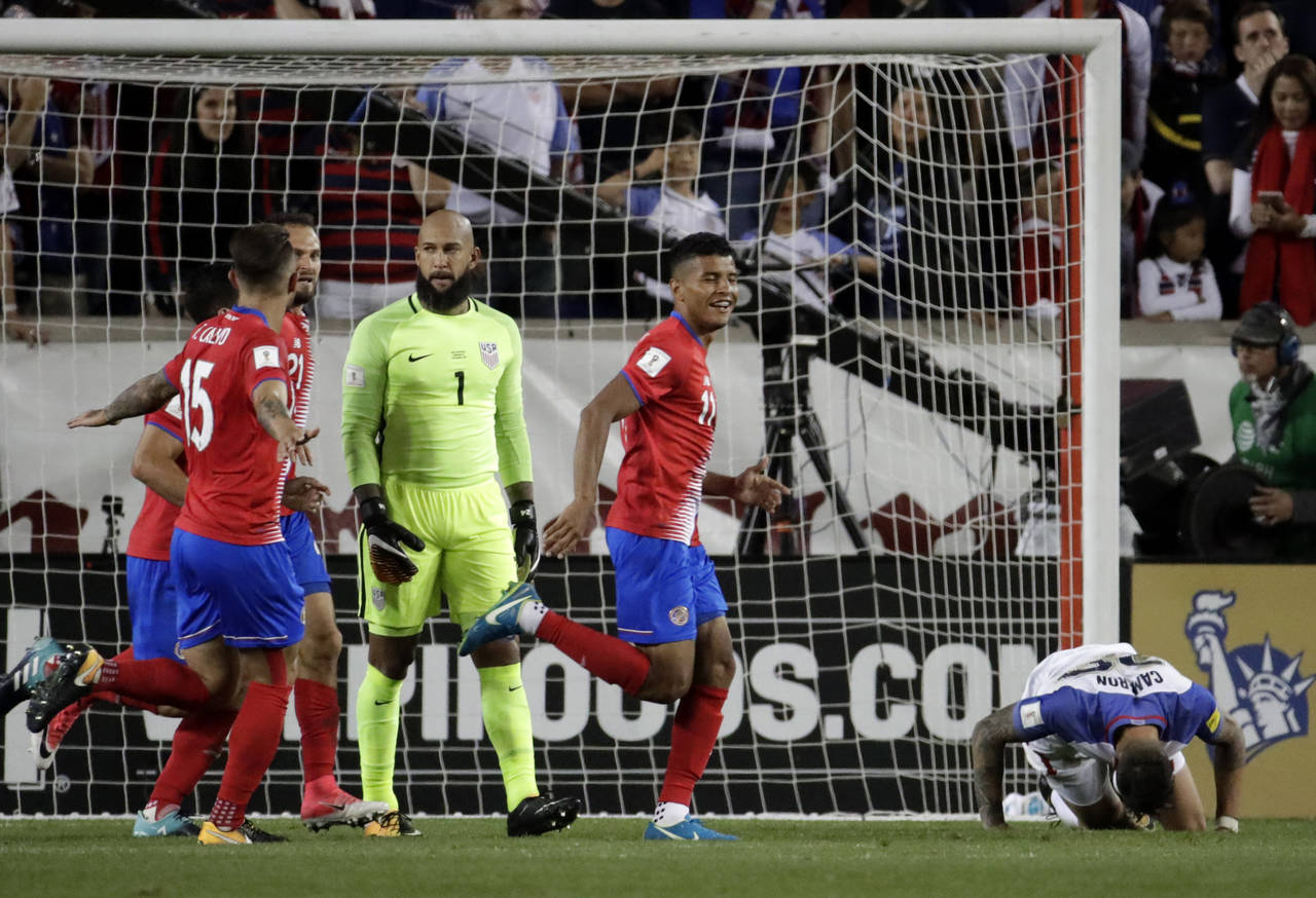 Con doblete del delantero Marco Ureña, la selección de Costa Rica consiguió como visitante un triunfo clave.