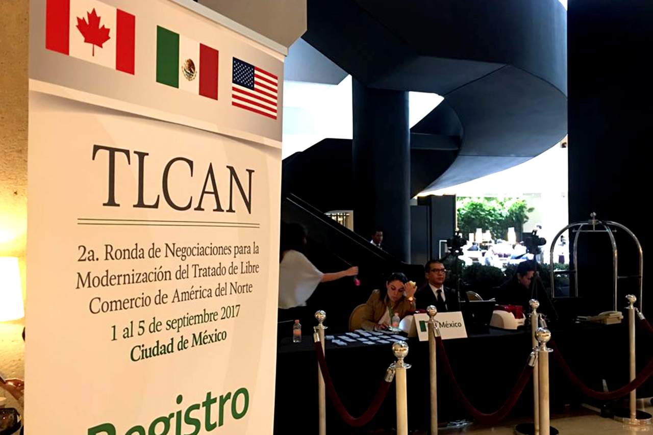 México tendría que pensar en un 'Plan B' para compensar el efecto sobre la economía de una eventual salida del Tratado de Libre Comercio de América del Norte (TLCAN), consideran. (ARCHIVO)