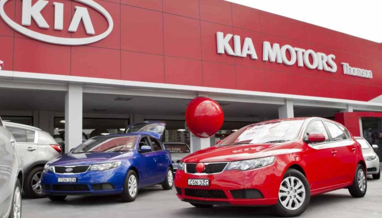 Automóviles. La empresa Kia Motors estima un repunte en la venta de autos seminuevos en el país. (ARCHIVO)  