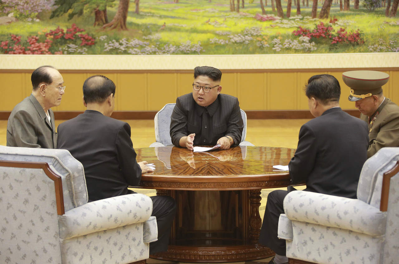 El régimen de Kim Jong-un está 'más cerca de completar una fuerza nuclear estratégica'. (ARCHIVO)