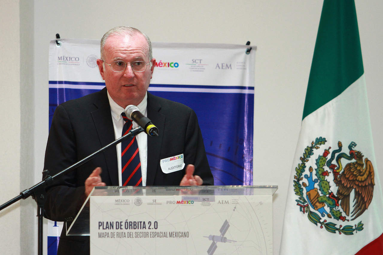 El director de la Agencia Espacial Mexicana, Francisco Javier Mendieta Jiménez (imagen), afirmó que el convenio con el Ejército abre una nueva etapa de posibilidades. (ARCHIVO)