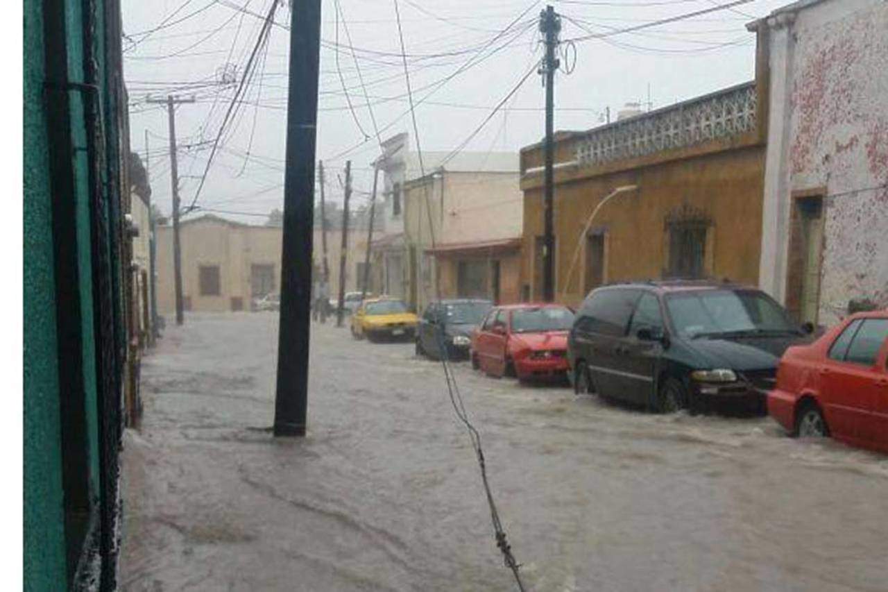 Las inundaciones se presentaron con mayor afectación en el centro, sur y poniente de Saltillo. (TWITTER)