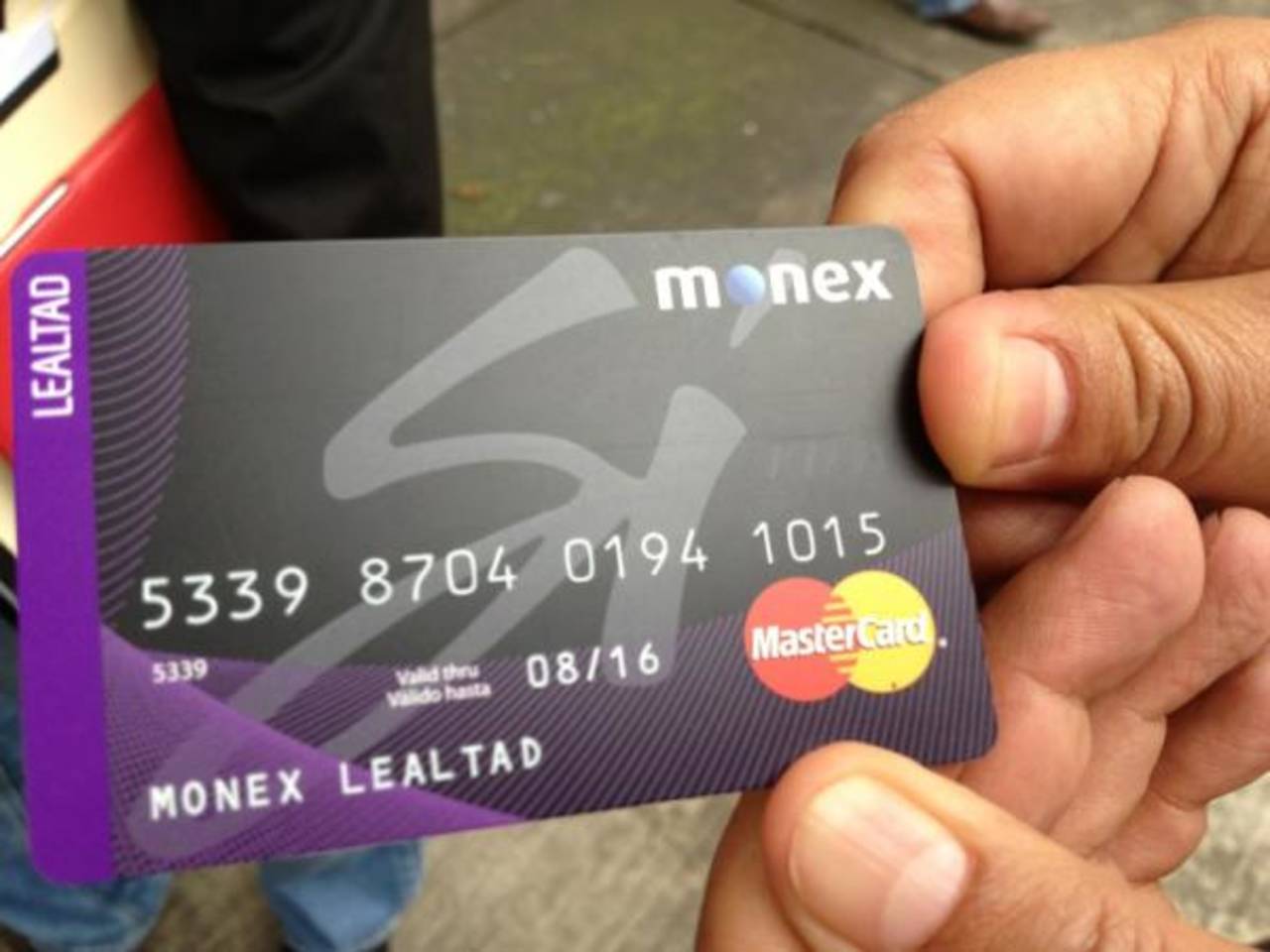 Definen. Los consejeros electorales aprobaron por mayoría sancionar a PRI-PVEM con una multa de 98.4 millones de pesos por el uso de las tarjetas Monex. (TWITTER)