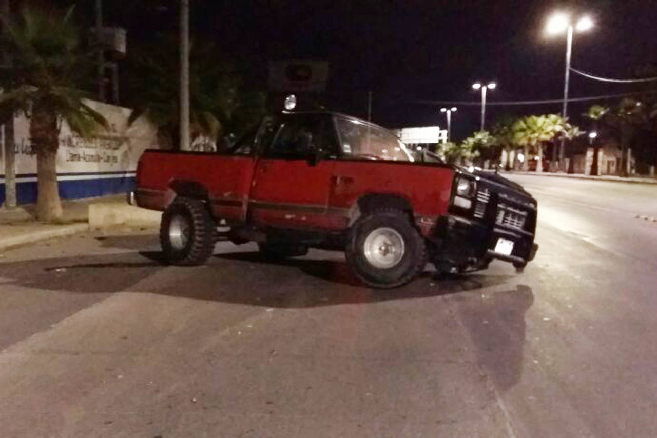 Precaución. Quieren que conductores extremen precauciones y no ingieran bebidas embriagantes en exceso en estos días de fiesta. (EL SIGLO DE TORREÓN)