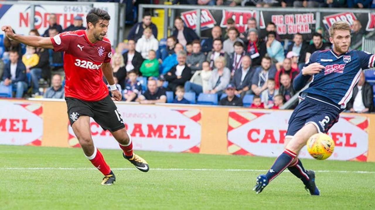 El mexicano Eduardo Herrera se estrenó como goleador en la liga de Escocia recientemente. Gol de Herrera, entre los mejores del mes
