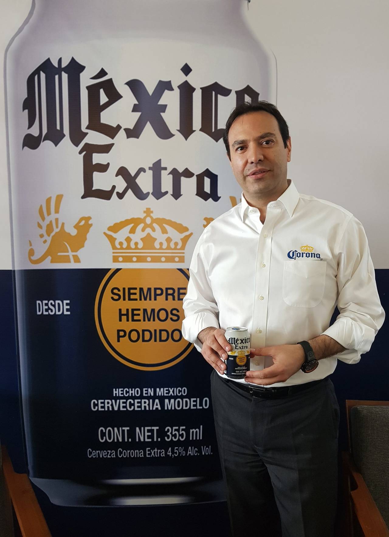 Proyecto. El director general del Grupo Modelo, Mauricio Leyva, expresó que Corona Extra cambiará de nombre para llamarse México Extra. (NOTIMEX)