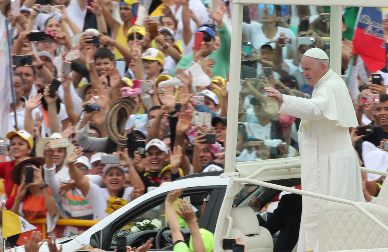 El Papa mostró su preocupación por México y el Caribe que se han visto afectados por desastres naturales. (EFE)