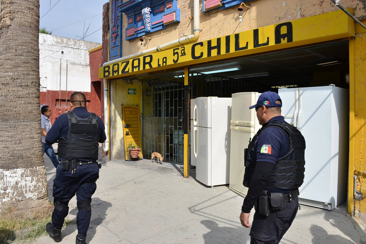 Otra vez. En  zona Centro de la ciudad reanudaron revisiones a bazares y casas de empeño para detectar artículos robados.