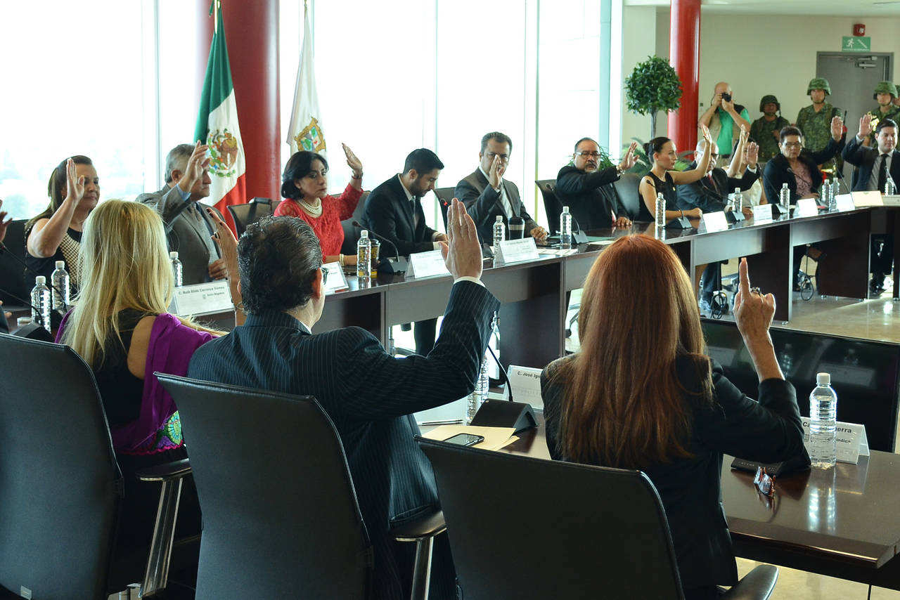 Arranque. Ayer se llevó a cabo la Sesión Solemne de Cabildo en la Presidencia de Torreón con la lectura del Bando Solemne en el que se hace referencia al Decreto 1029. (EL SIGLO DE TORREÓN) 