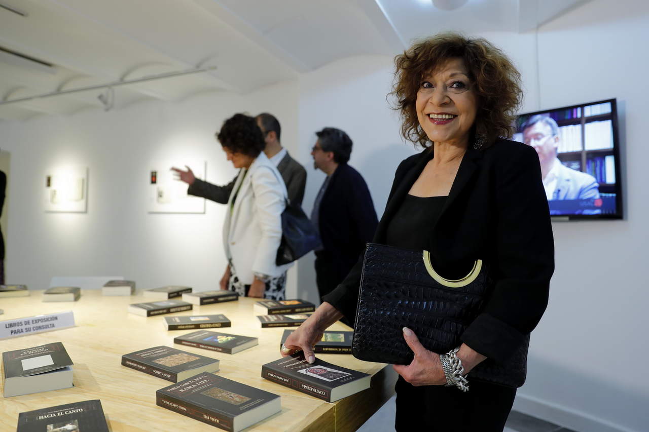 Cristina Pacheco celebra 76 años de vida; de éstos más de 50 los ha dedicado al periodismo y a la literatura. (ARCHIVO)