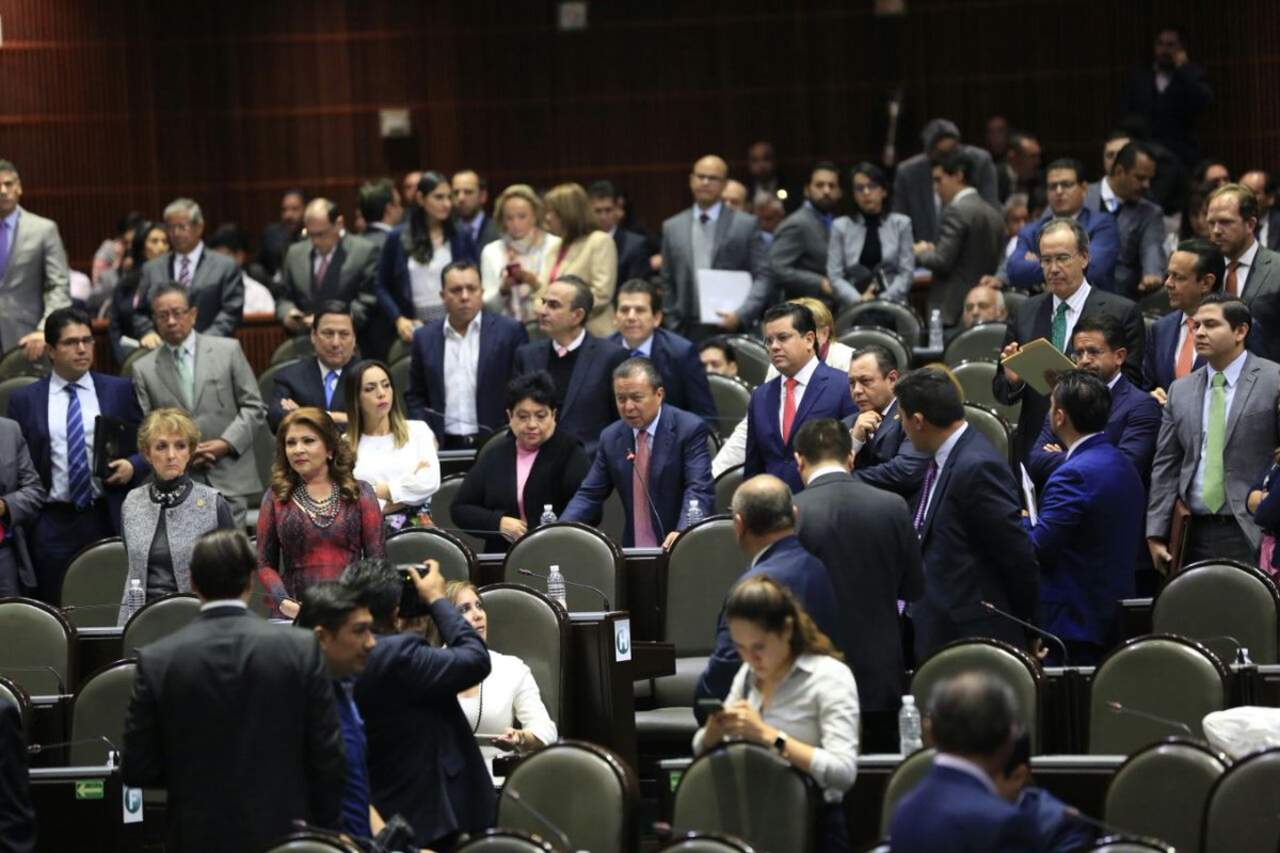 Los priistas avalaron que fuera turnada a comisiones para que sea discutida con amplitud junto con las de otros grupos parlamentarios. (ARCHIVO)