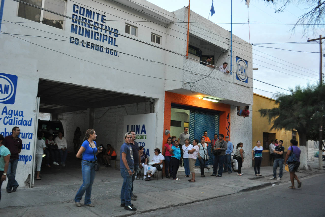 Lerdo. En Lerdo el todavía presidente del PAN, Juan Zamudio, coadyuva con los preparativos para la renovación del CDM. (EL SIGLO DE TORREÓN)