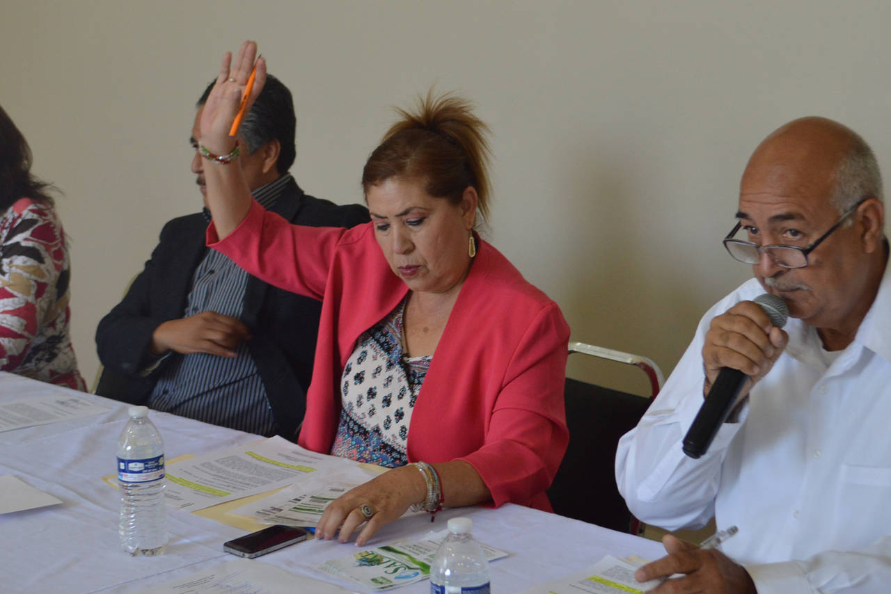 Compromisos. La alcaldesa María Luisa González Achem avanza en sus compromisos, pero Lerdo tiene muchas necesidades. 
