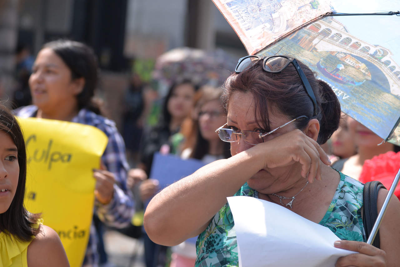 'Mara, no fue tu culpa', gritan mujeres laguneras