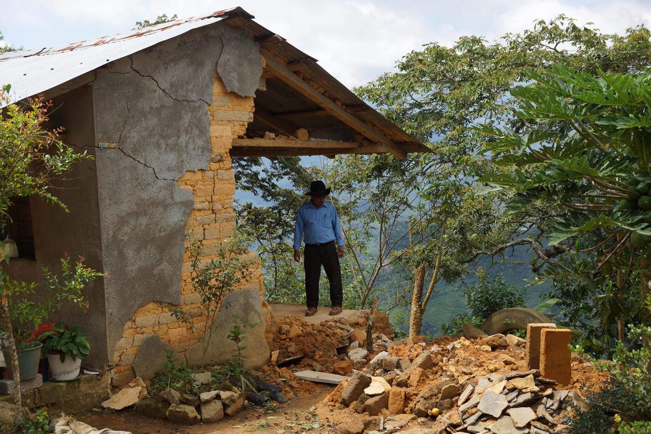 En la imagen una vivienda afectada en Oaxaca por el sismo de 8.2. (ARCHIVO)