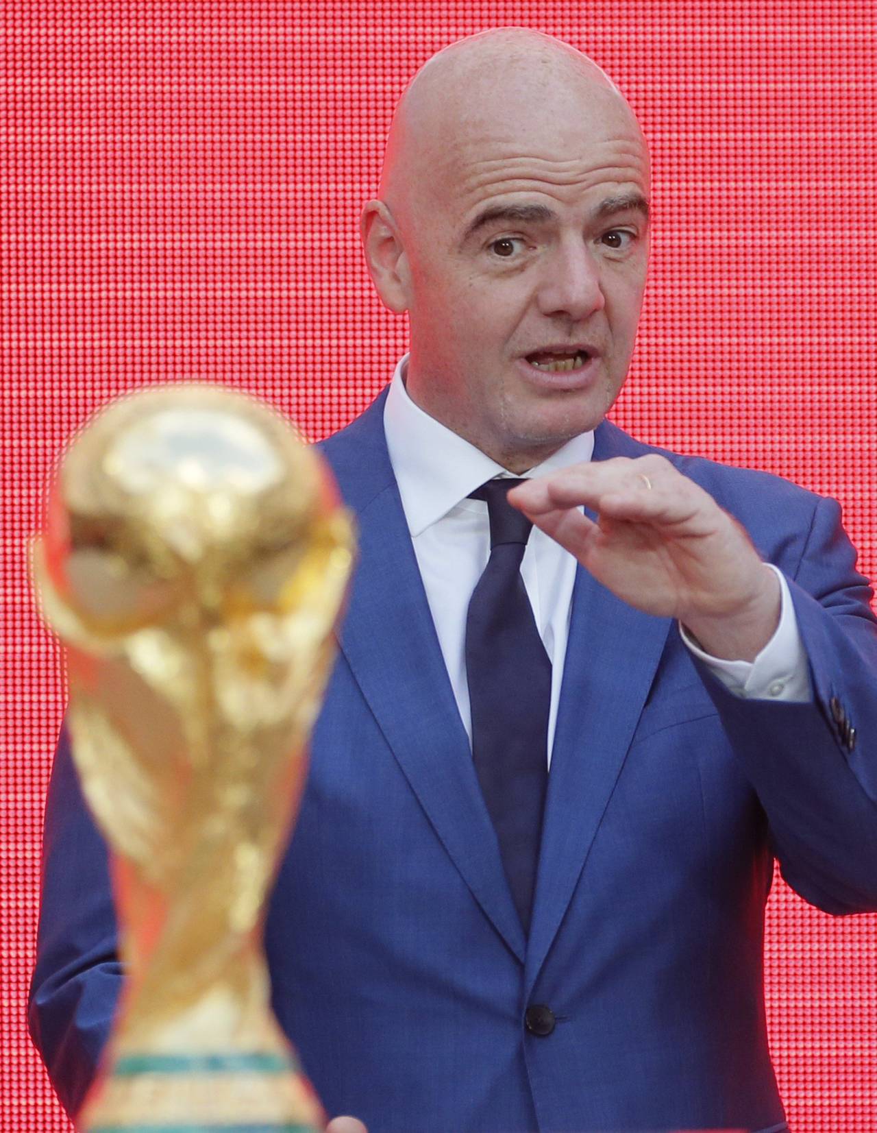 El presidente de FIFA quiere impulsar el futbol femenil. FIFA busca más audiencia para el Mundial femenil