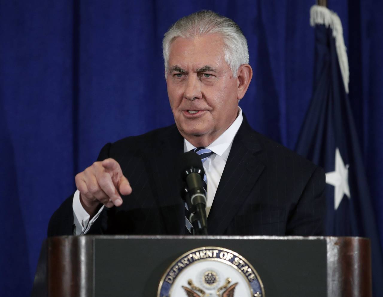 Apoya. Tillerson defendió la decisión de Trump. (EFE)