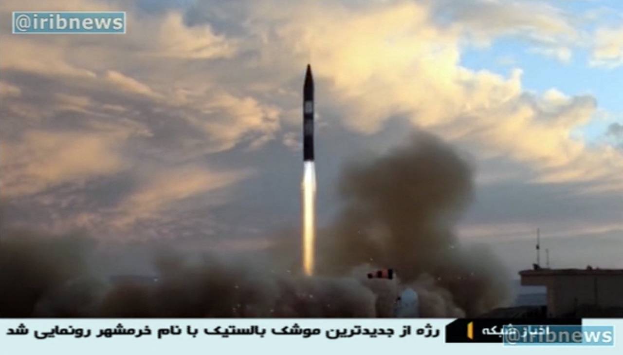 Prueba. Irán realizó con éxito un lanzamiento de prueba de un misil balístico que tiene un alcance de dos mil kilómetros.