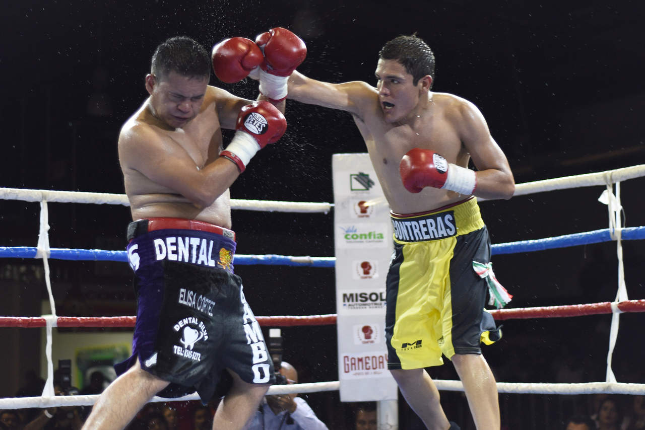 Alberto “Betote” Contreras también se apoderó de otra victoria dentro del boxeo de paga, al victimar por Decisión Unánime a Carlos “Gambo” Torres, procedente de Monterrey.
