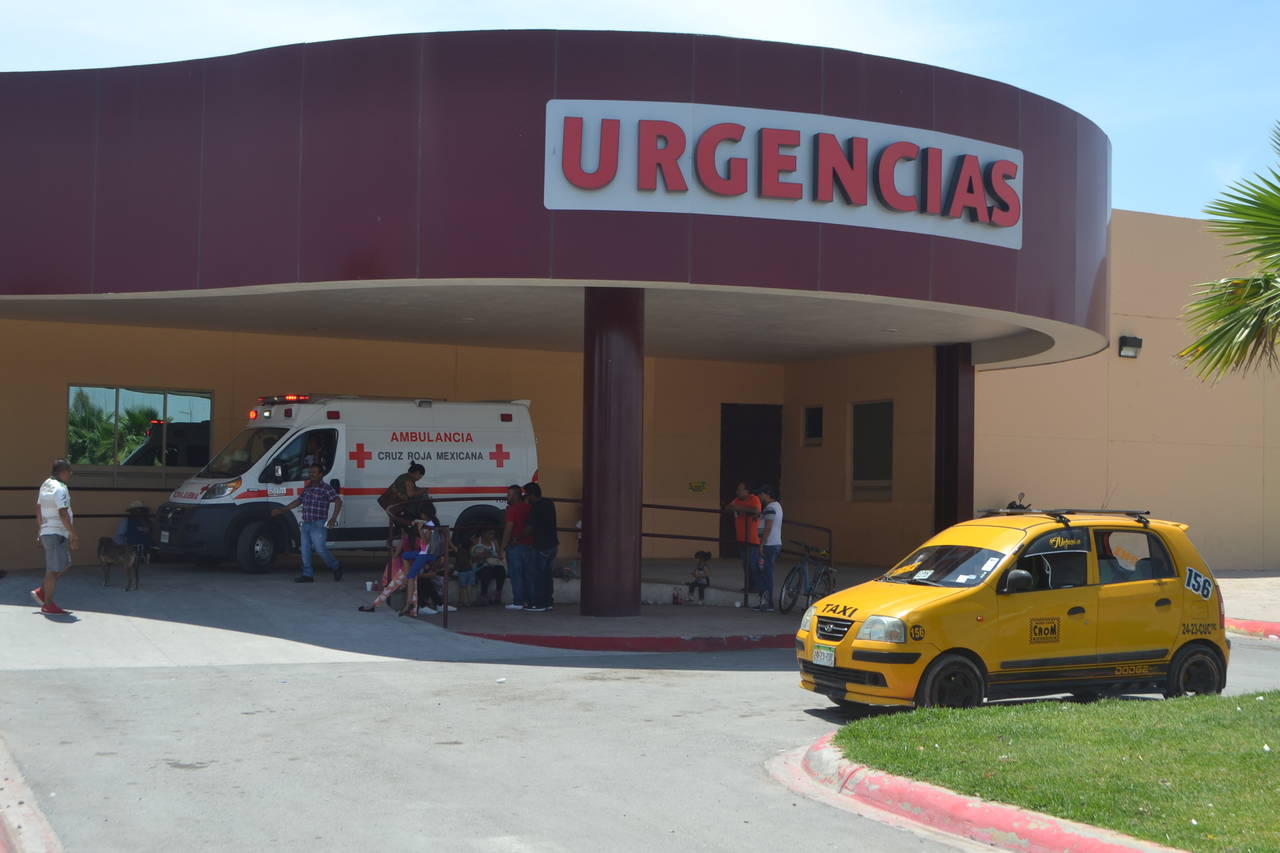 Deceso. El hombre fue llevado en un vehículo particular al Hospital General de Torreón, pero llegó sin signos vitales. (ARCHIVO)