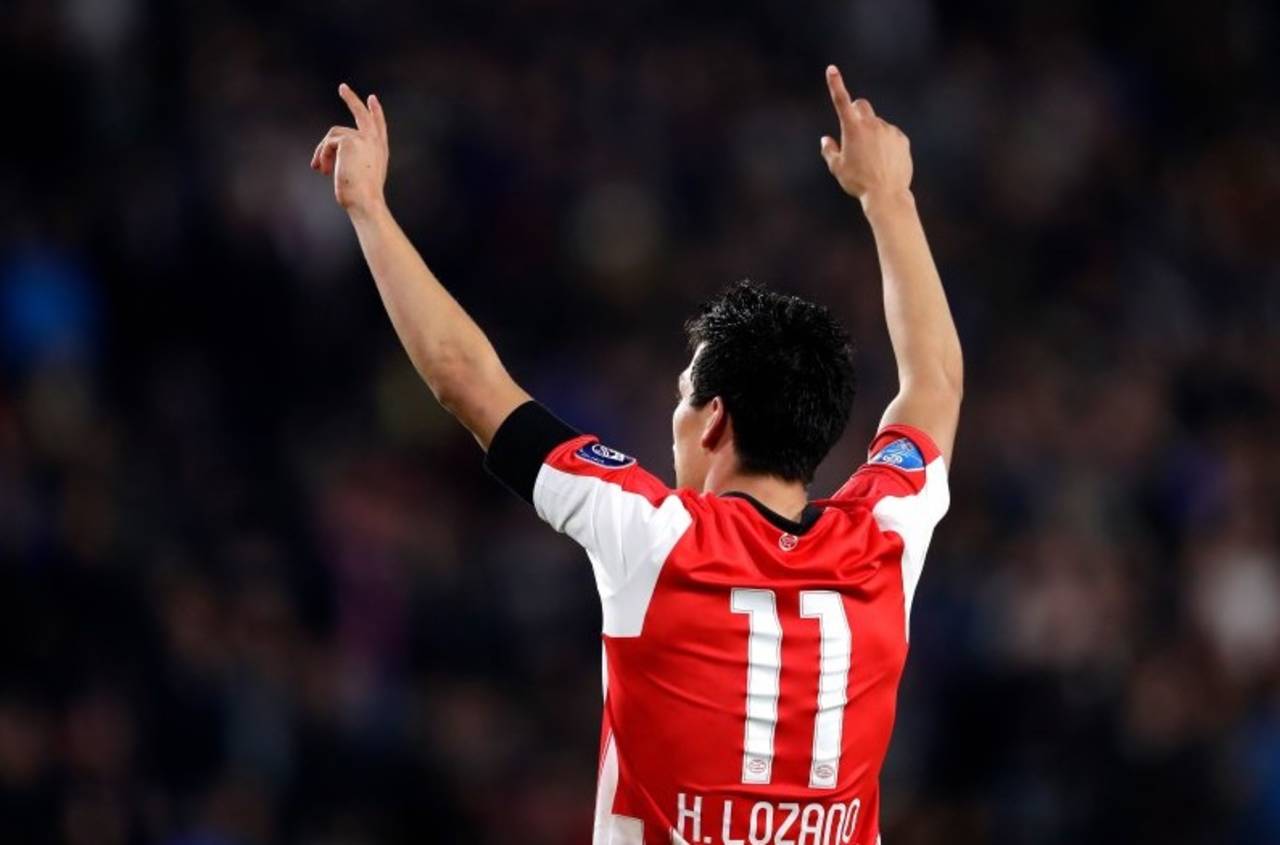 El mexicano Hirving Lozano brilló ayer con el PSV Eindhoven. Marca doblete Lozano en triunfo del PSV
