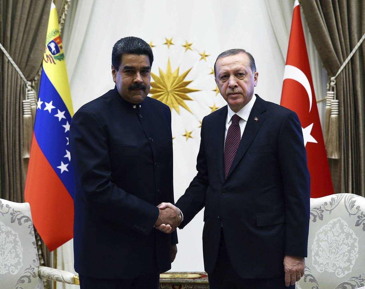 Unidos. Nicolás Maduro (Izq.) y Recep Tayyip Erdogan mantienen sus buenas relaciones.