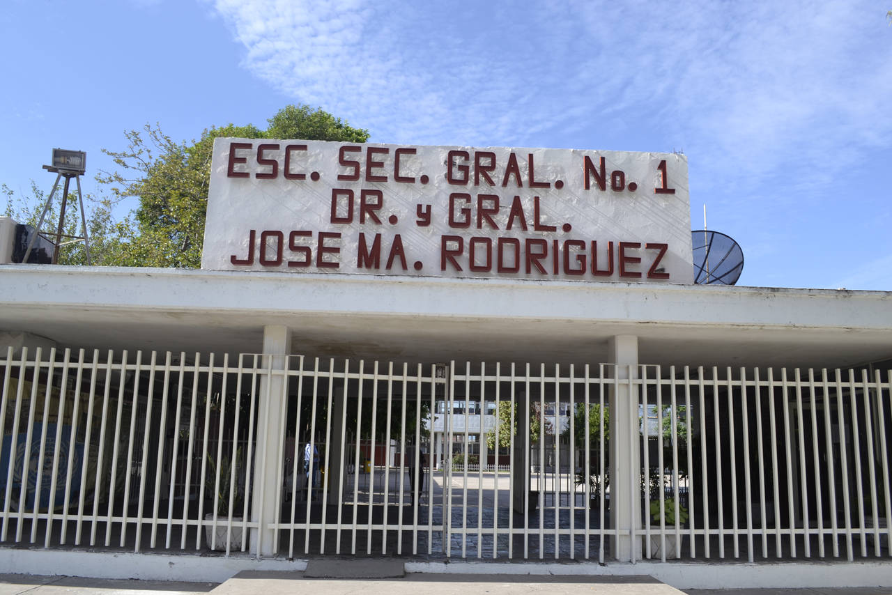 Festejo. Secundaria General 1 celebra 60 años de su fundación. (EDITH GONZÁLEZ)