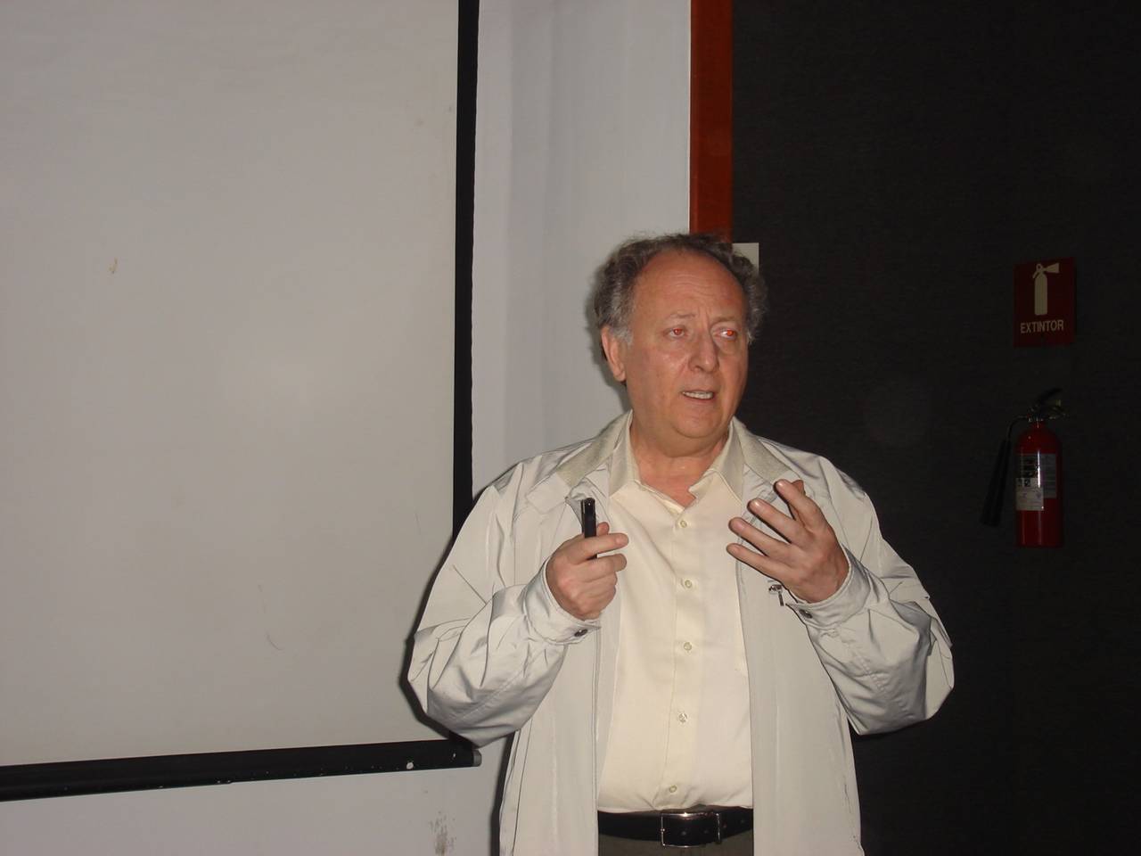 Experto. Jorge Barojas ha sido maestro Titular del Departamento de Física de la Facultad de Ciencias de la UNAM. (ARCHIVO)