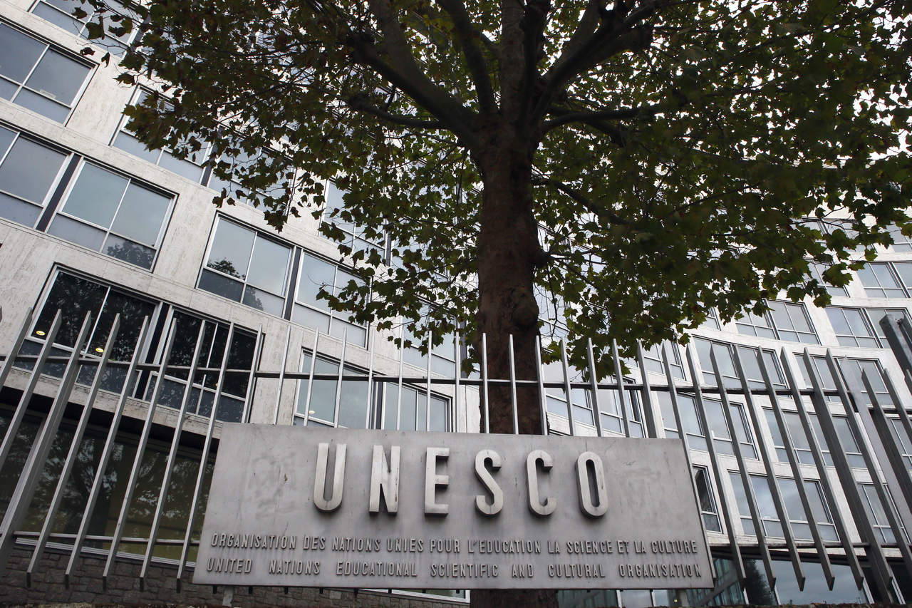 La portavoz del Departamento de Estado de EU, Heather Nauert, detalló en un comunicado que la directora general de la Unesco, Irina Bokova, fue notificada hoy de la decisión. (AP)