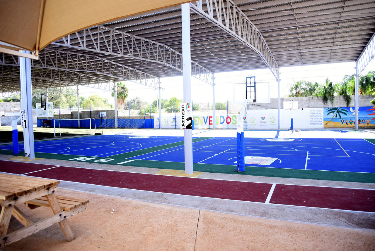 Las instalaciones del colegio sede en Torreón, están en óptimas condiciones para albergar durante una semana las competencias, donde infantiles y juveniles buscarán dar su máximo esfuerzo. (Fotografías de Jesús Galindo López)