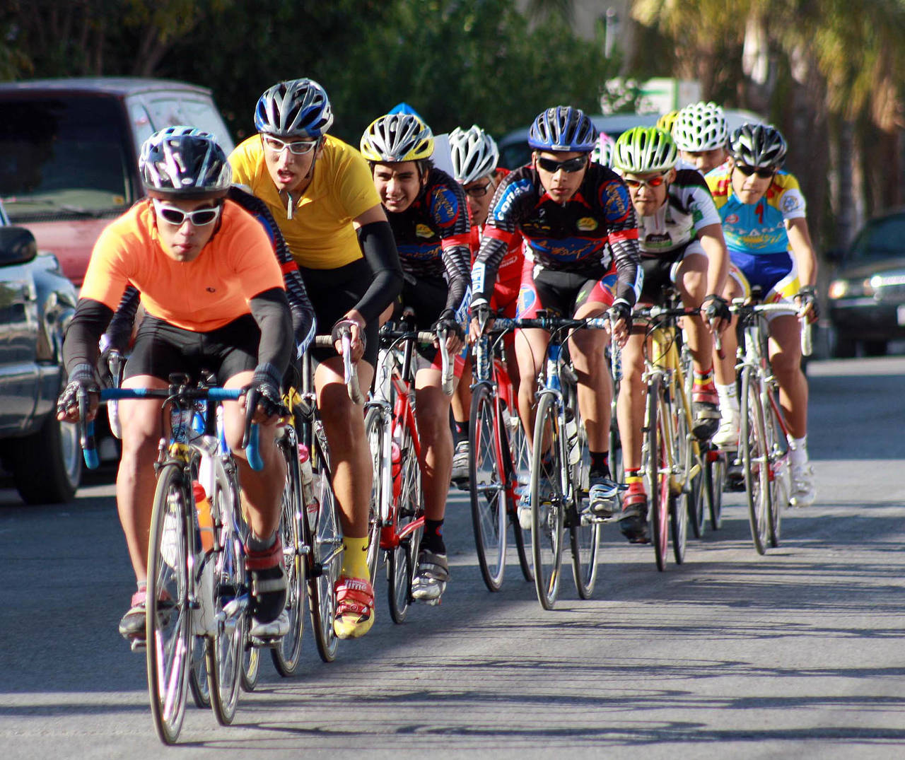 Las categorías de novatos tendrán salidas diferentes a las del resto del contingente ciclista. (Archivo)