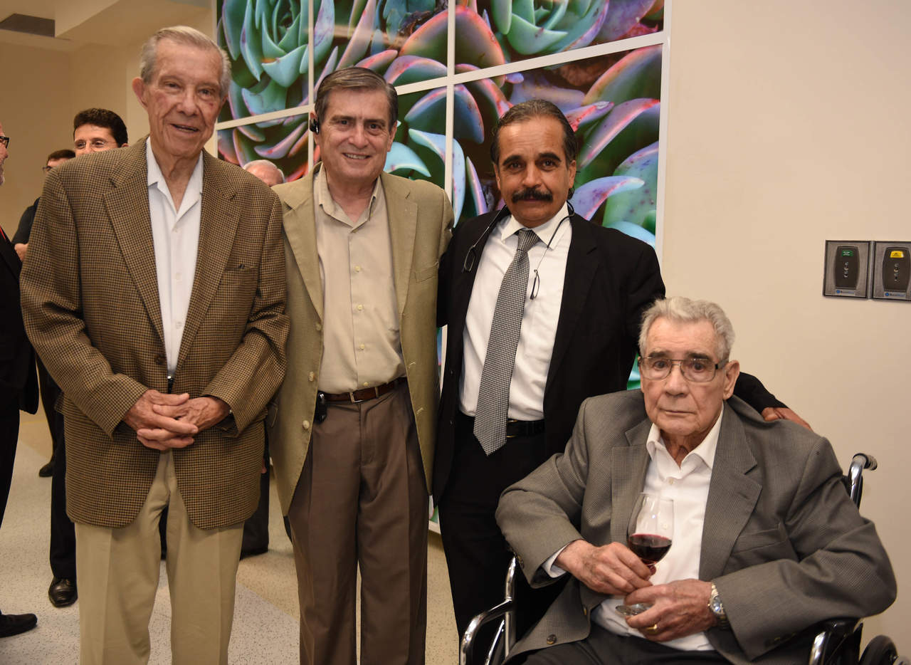 Ramón Iriarte, Dr. Guillermo Siller, Dr. César del Bosque y Alfredo González.