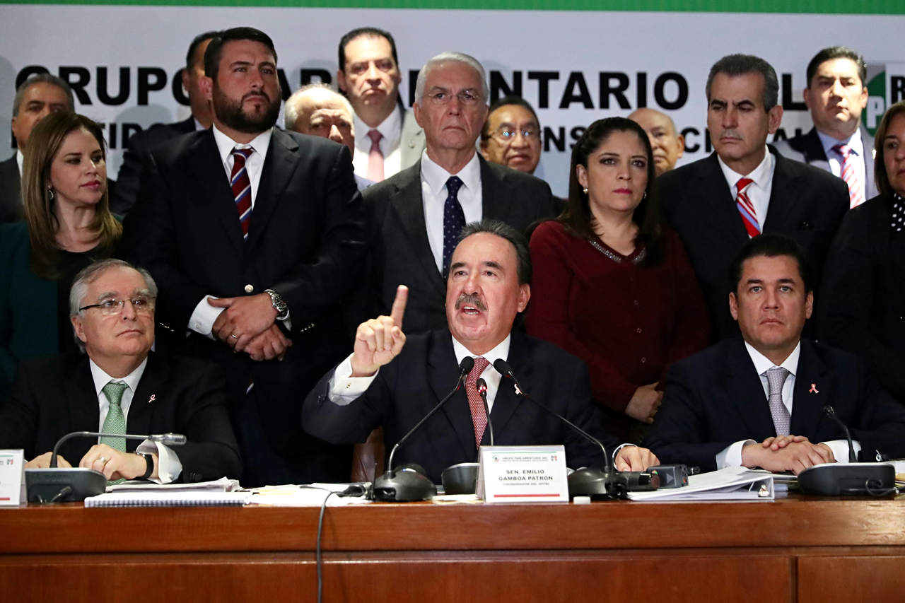 La bancada del PRI en el Senado no sólo está lista para votar a favor de la destitución de Santiago Nieto como titular de la Fepade, sino que incluso tiene 'amarrados' los votos para consumar la decisión. (EL UNIVERSAL)