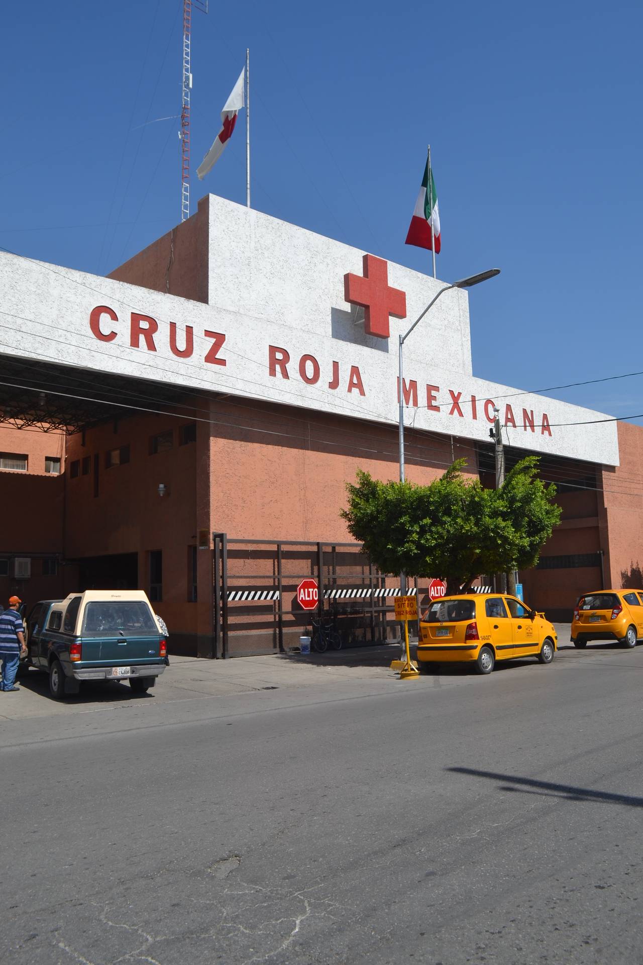Sin vida. El joven murió durante la mañana del domingo en las instalaciones del puesto de socorro de Cruz Roja Torreón.