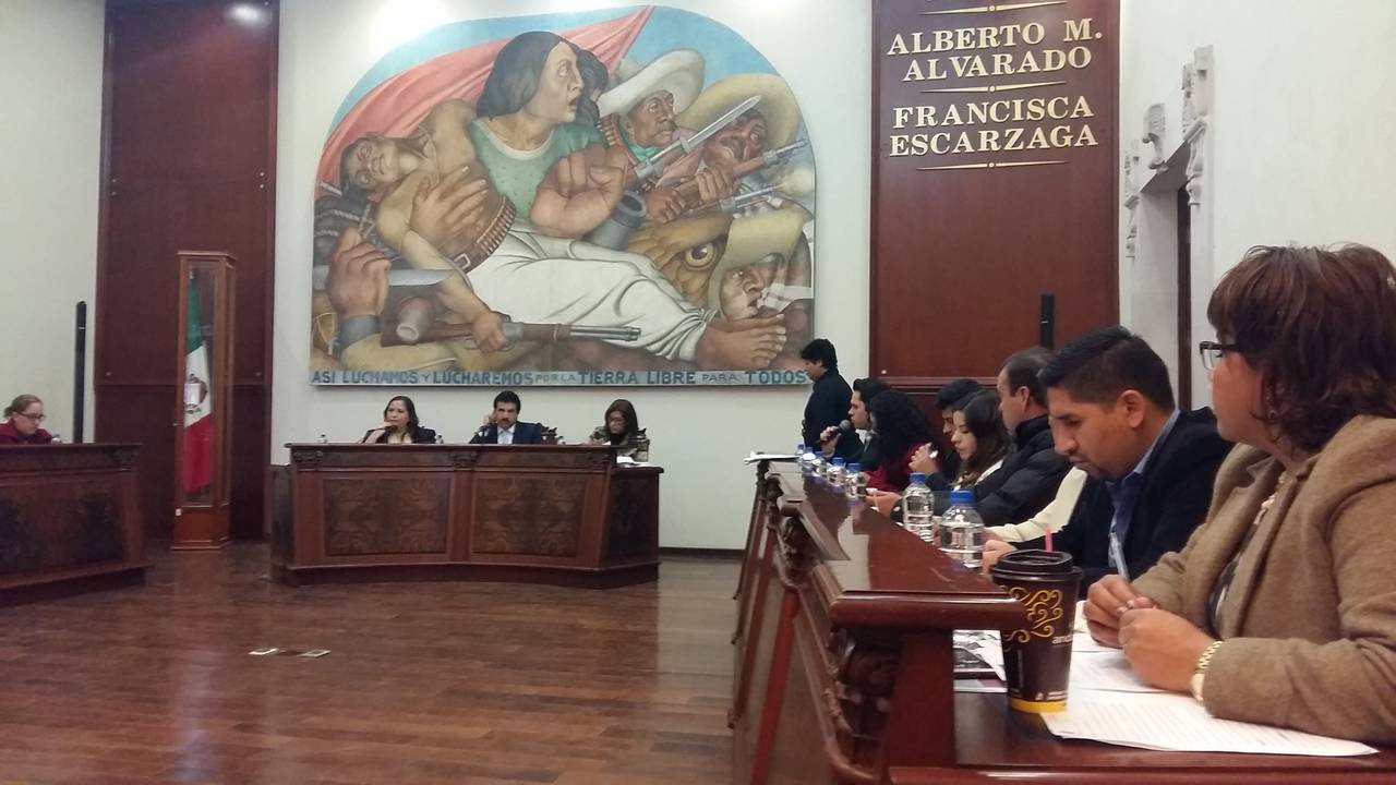 Propuesta. En el Cabildo capitalino aprobaron la noche del lunes la propuesta de Ley de Ingresos para el Municipio de Durango del ejercicio fiscal 2018. (EL SIGLO DE TORREÓN)