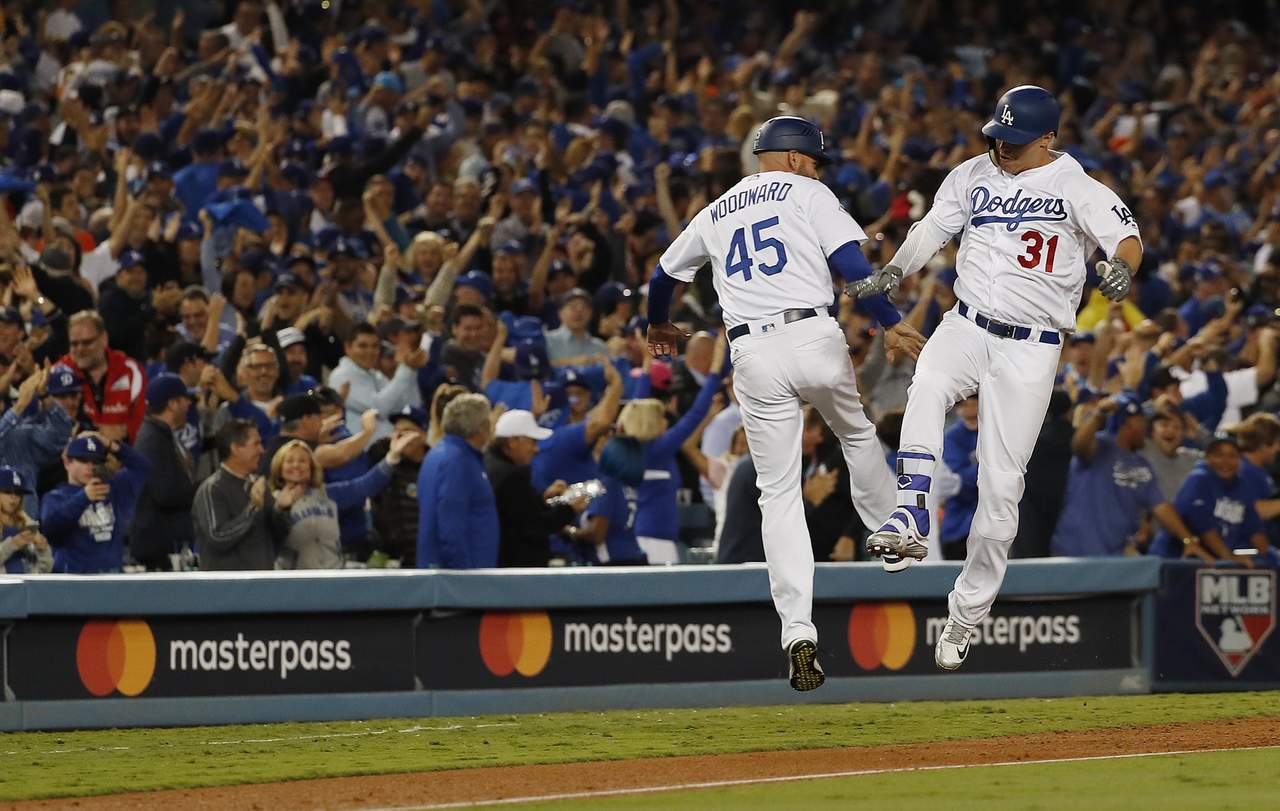 Dodgers tiene la oportunidad de coronarse campeón por primera vez en su historia en Los Ángeles. (EFE)