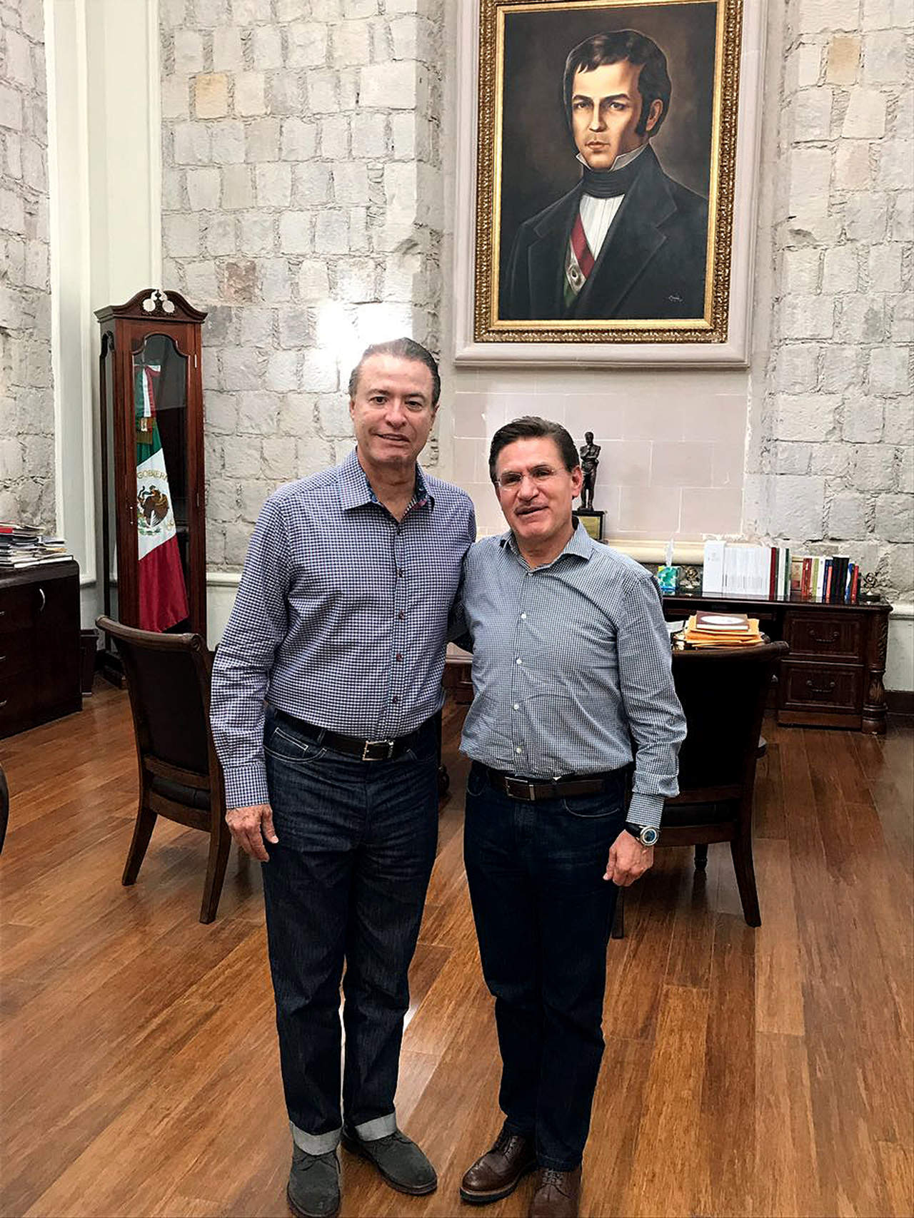 En la imagen, los actuales gobernadores de Durango y Sinaloa. (CORTESÍA)