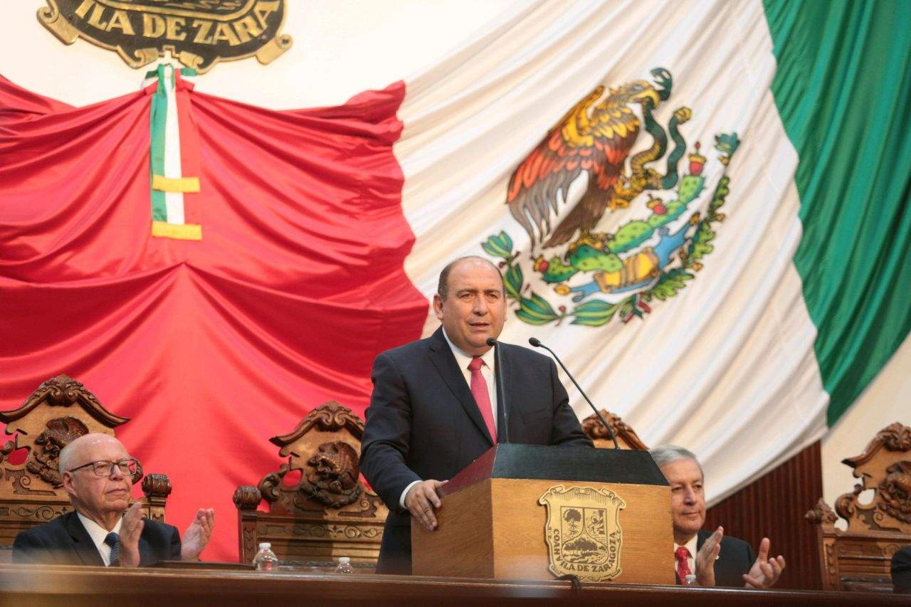 Durante su Informe de Gobierno, Rubén Moreira dijo que la seguridad en Coahuila se ganó con estrategia y con la generación de nuevas escuelas y empleos. (EL SIGLO DE TORREÓN)
