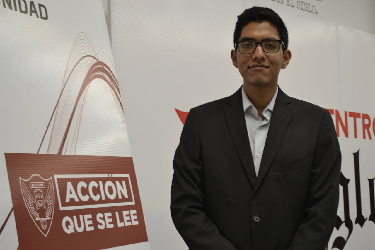 Orgullo. Aldo, joven del ejido La Libertad becado al cien en el Tec de Monterrey, es uno de los participantes de Encuentro Siglo. (EDITH GONZÁLEZ)
