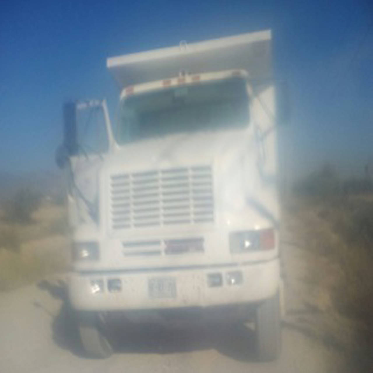 Asegurado. Policías municipales aseguran camión que fue robado en ejido de Gómez Palacio. (EL SIGLO DE TORREÓN)