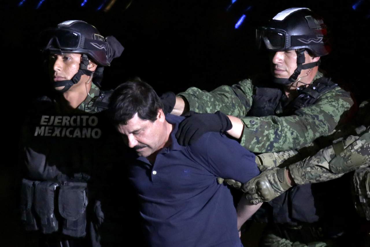  El juez estadounidense que lleva la causa del narcotraficante mexicano Joaquín 'El Chapo' Guzmán autorizó hoy que el detenido sea examinado psicológicamente, como había solicitado su defensa legal. (ARCHIVO)