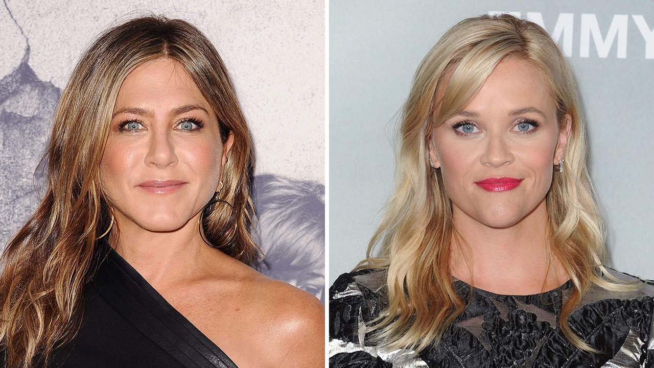 La nueva serie marca una reunión televisiva para las actrices: Witherspoon y Aniston hicieron de hermanas en un episodio de 'Friends'. (ESPECIAL)