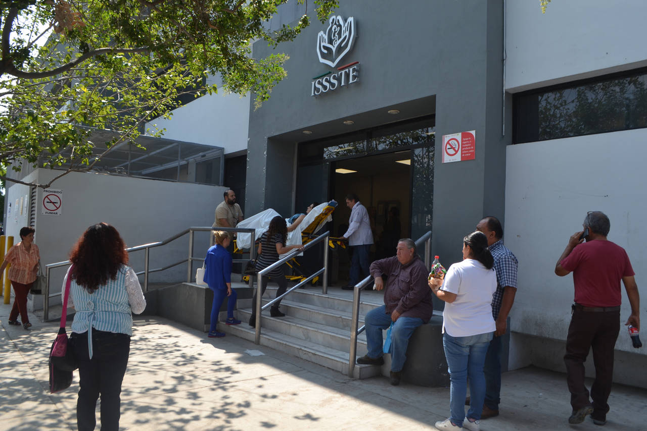 Saturación. El Hospital del ISSSTE de Torreón actualmente se encuentra operando al cien por ciento de su capacidad. (ANGÉLICA SANDOVAL)