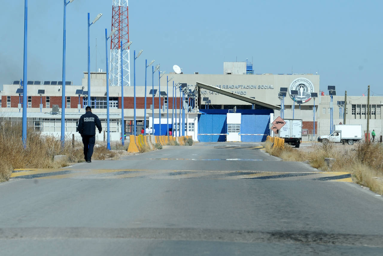 Riesgo. El gobernador dijo que la seguridad está garantizada pese a la llegada de reos peligrosos. (EL SIGLO DE TORREÓN) 