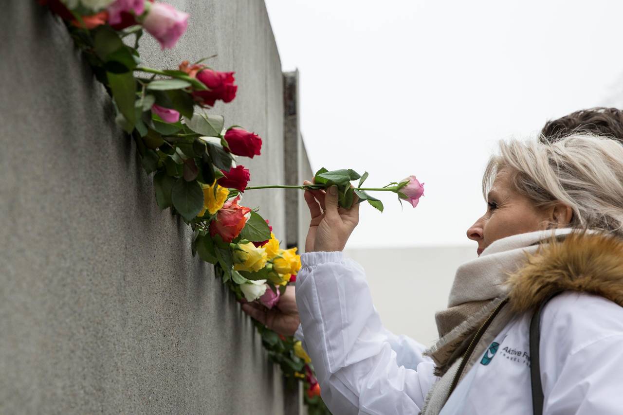 Conmemoración. Se realizó ayer una ceremonia breve en el memorial. (EFE)