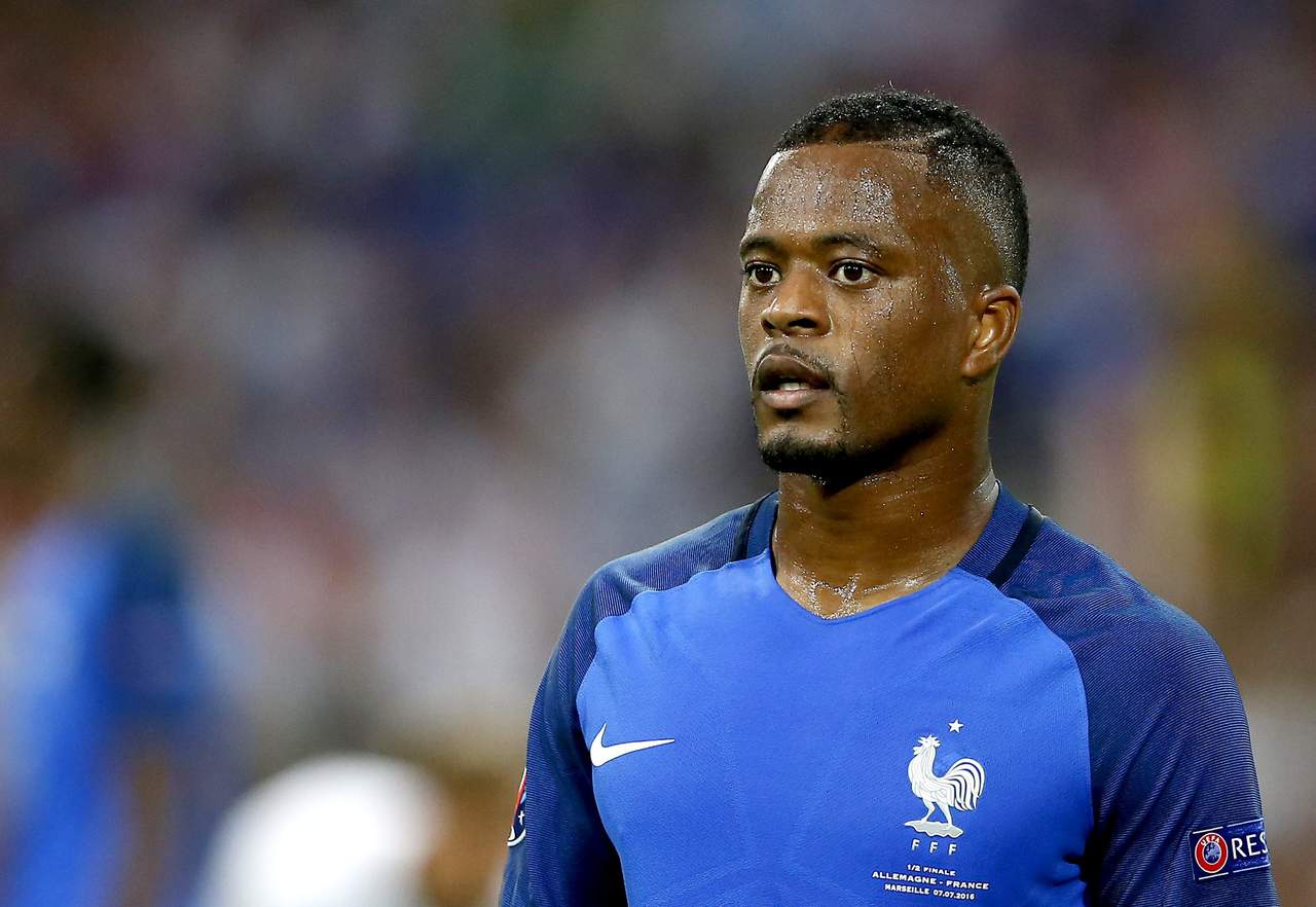 Evra actualmente se desvinculó del equipo francés Marsella. (ARCHIVO)