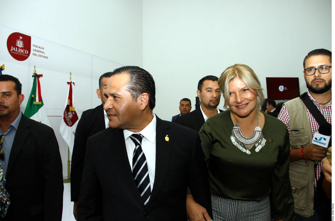 Presenta renuncia Fiscal de Jalisco; busca gubernatura