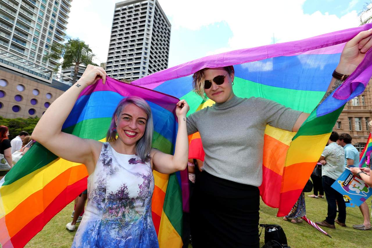 Aunque los matrimonios entre personas del mismo sexo podrían ser una realidad en Australia antes de Navidad, algunos legisladores han prometido rechazar la medida sin importar el resultado de la encuesta. (EFE)