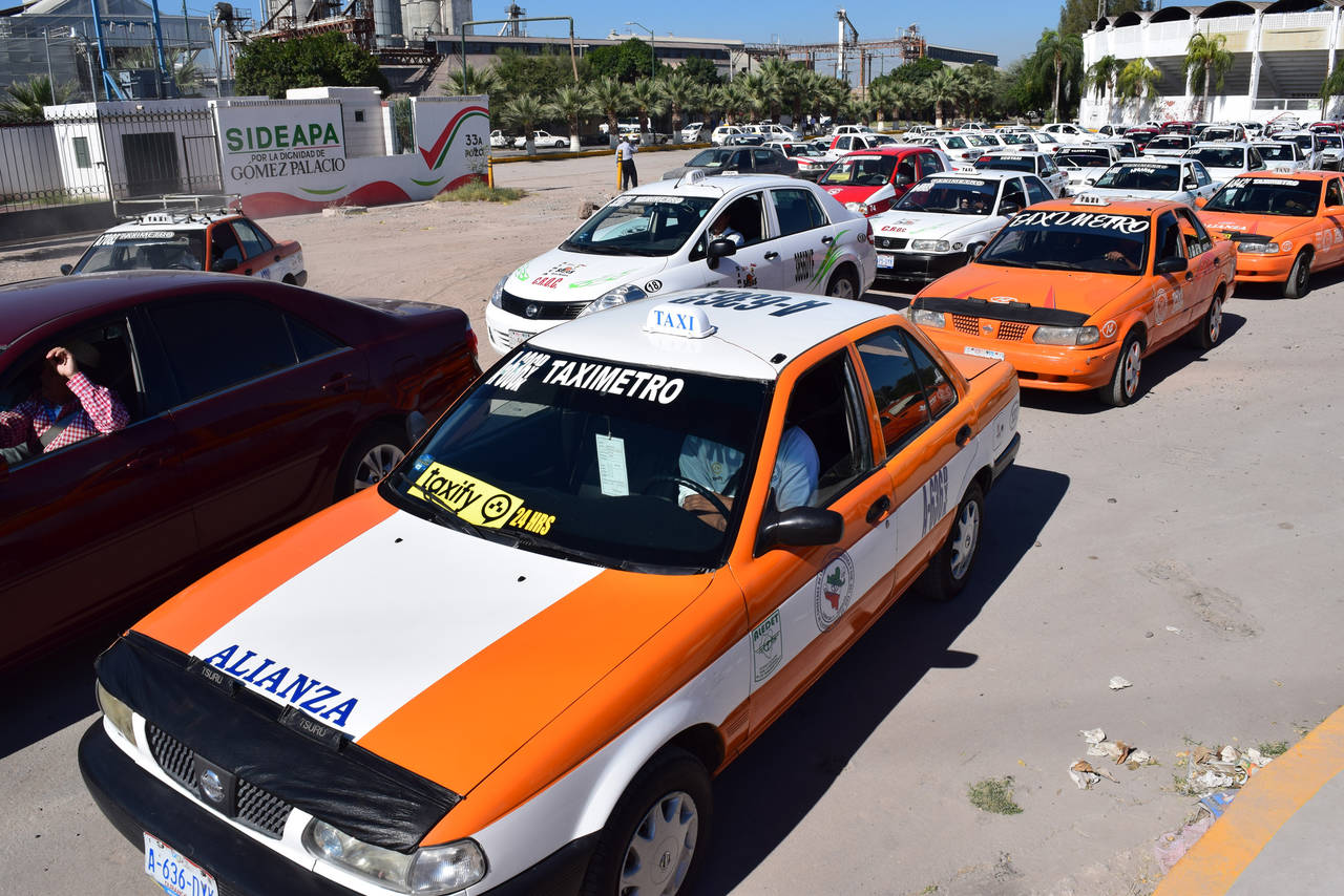 Trasfondos. Raúl Villegas expuso los motivos por los que taxistas se manifestaron. (EL SIGLO DE TORREÓN)