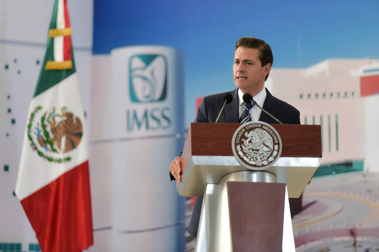  Tras presumir la creación de 3 millones 328 mil plazas de trabajo formales en lo que va de su administración, el presidente Enrique Peña Nieto aseguró que este es 'el sexenio del empleo'. (ARCHIVO)